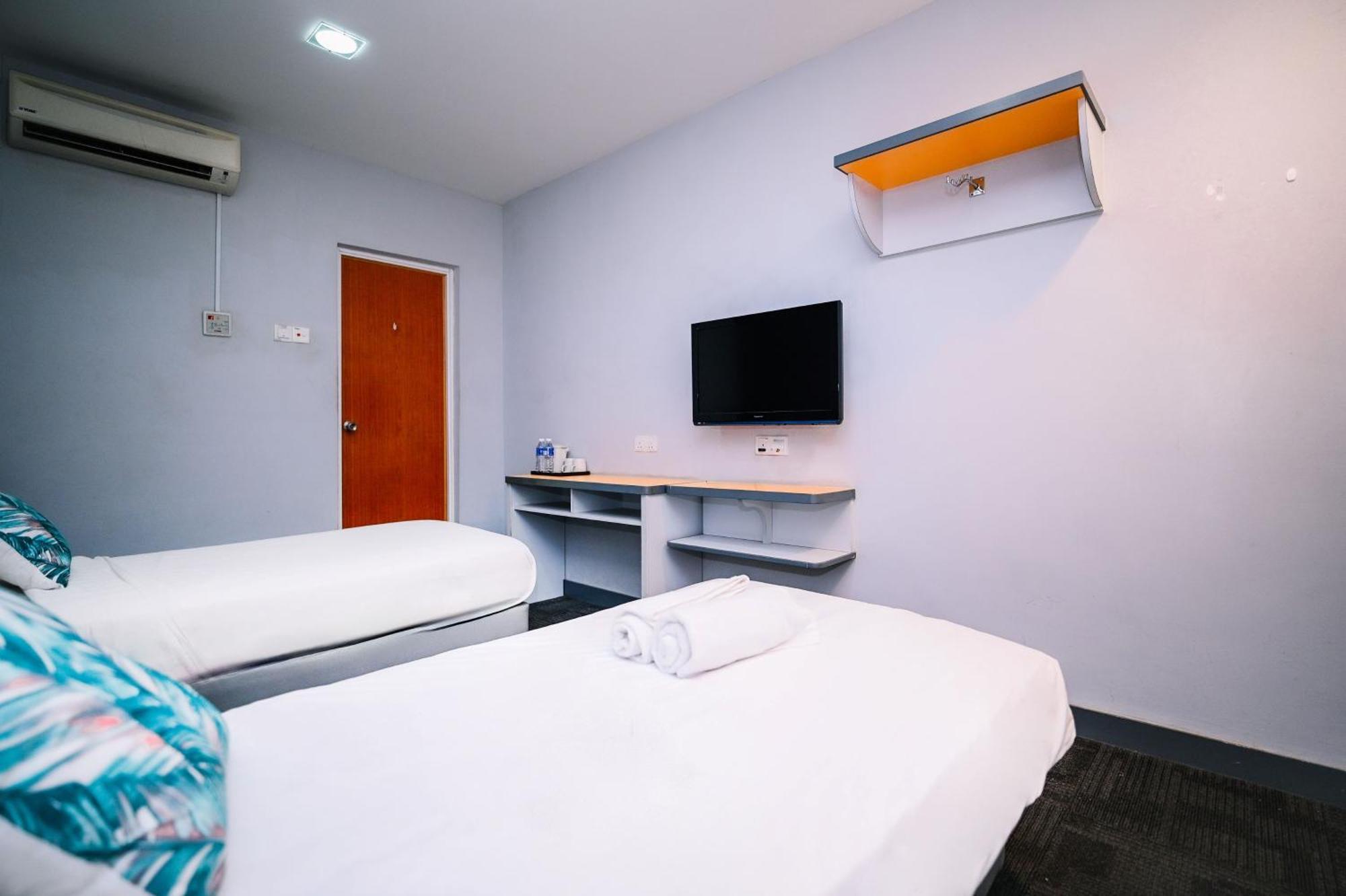 Swing & Pillows - Kl Sg Besi Formerly Known As U Pac Hotel Kuala Lumpur Exterior photo